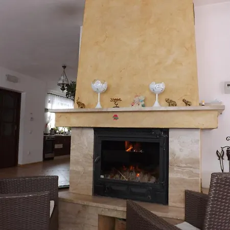 アパート Willa Dukat ツァルニ・ドゥナイェツ