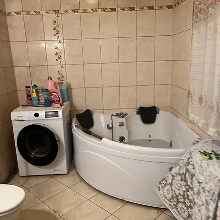 アパート Willa Dukat ツァルニ・ドゥナイェツ