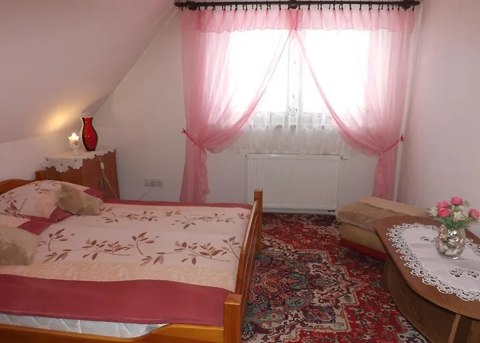 Willa Dukat * 차르니 두나예츠